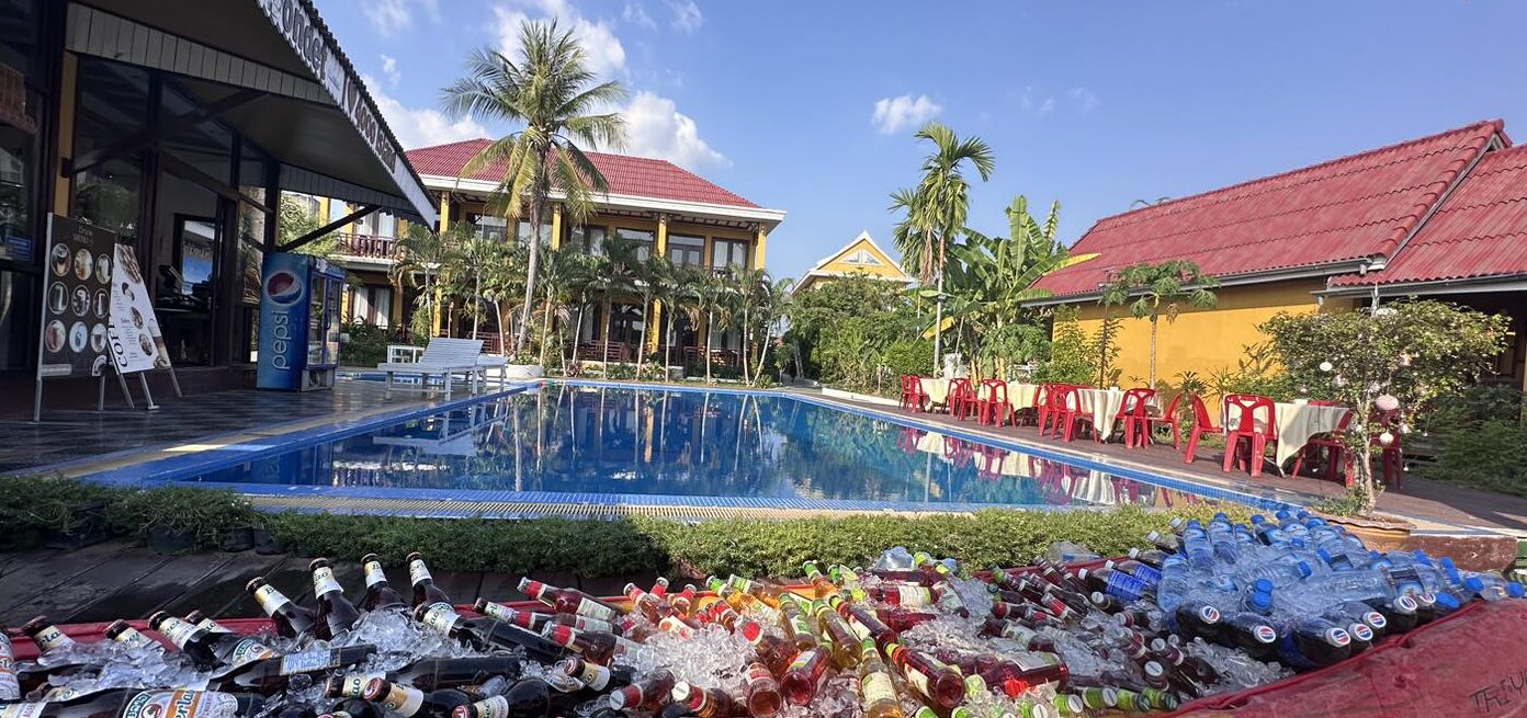 Golden Hotel Donedeth, Dondeth Island, Muong Khong, Laos Tél :+856 20 55 759 252; email: souriyosackbesouda@gmail.com